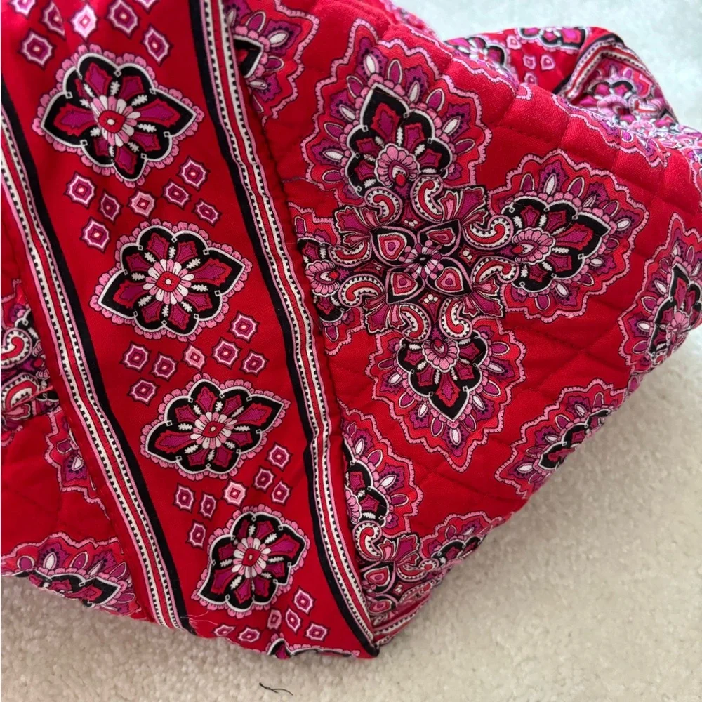 Vera Bradley 3-pc travel set - Picture 3 of 9